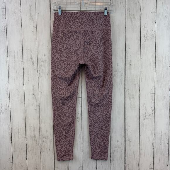 All Fenix x Anthropologie Pink Leopard High Rise 7/8 Ankle Leggings Size Medium - Picture 4 of 10